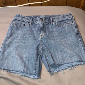 Cute denim shorts-never worn